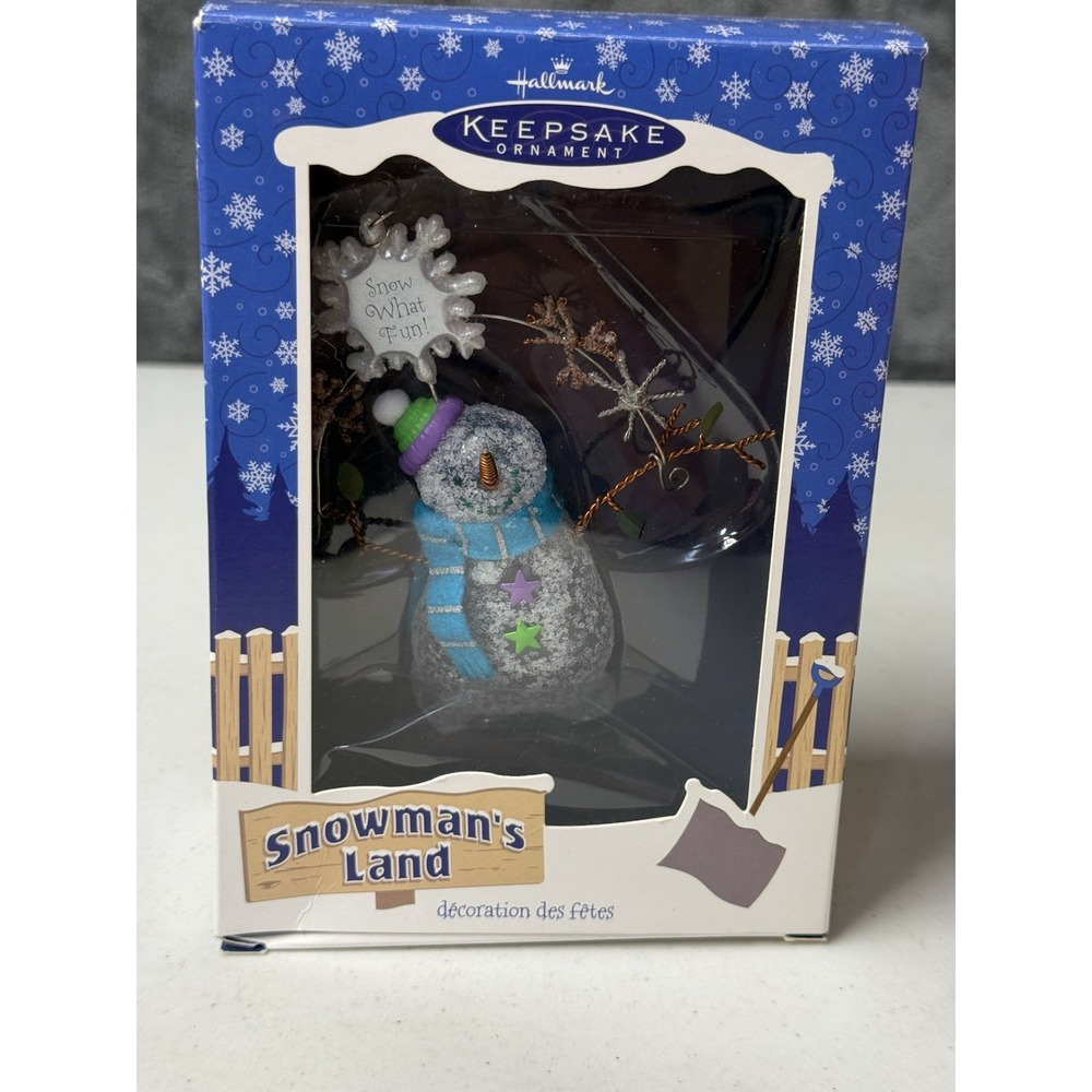 2003 Hallmark Snowman's Land "Snow Place Like Home" Christmas Ornament NIB